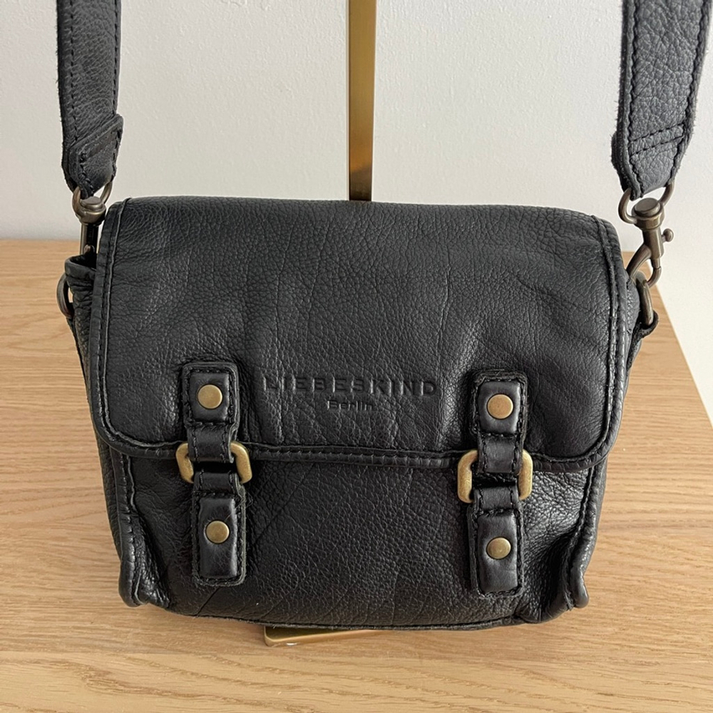 Liebeskind Berlin Small Black Leather Crossbody Bag - Picture 5 of 16